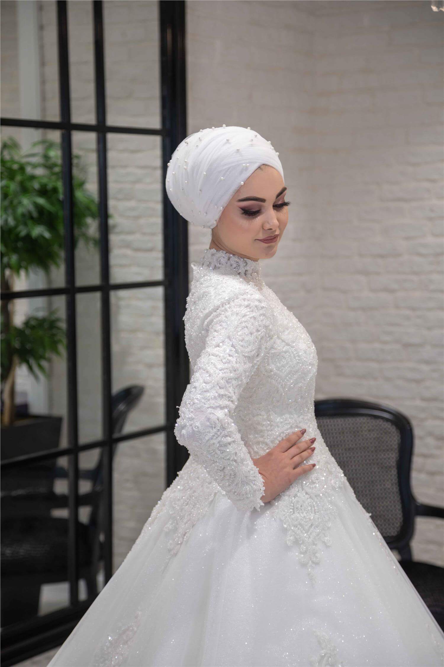 Shawl Neck Pendulum Sequined A-Line Hijab Wedding Dress