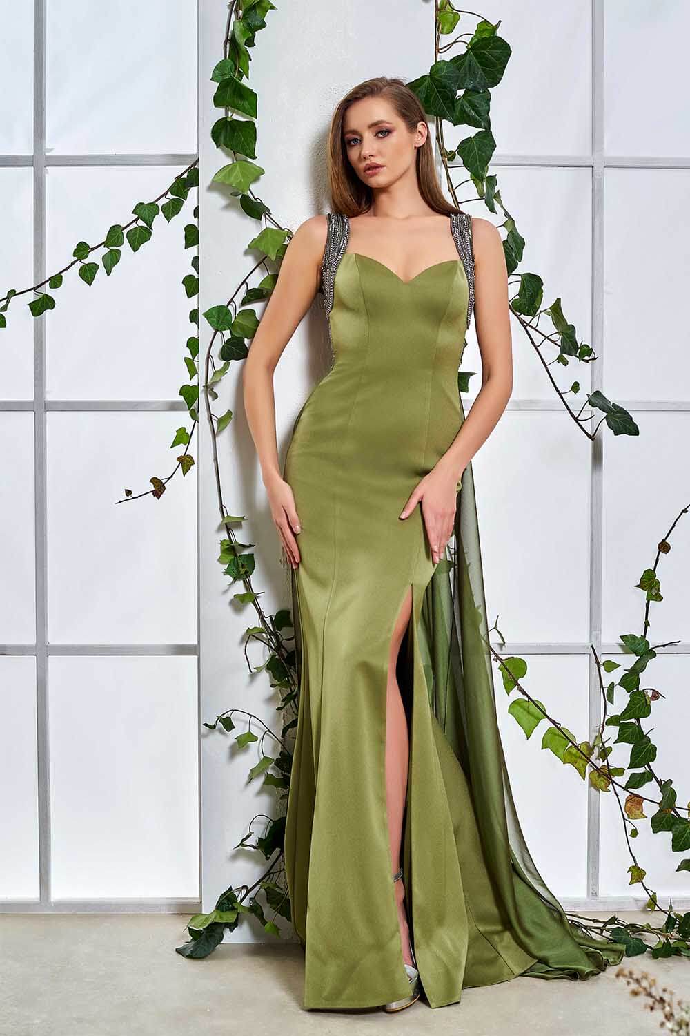 Green Long Evening Dress With Slit Back Decollete