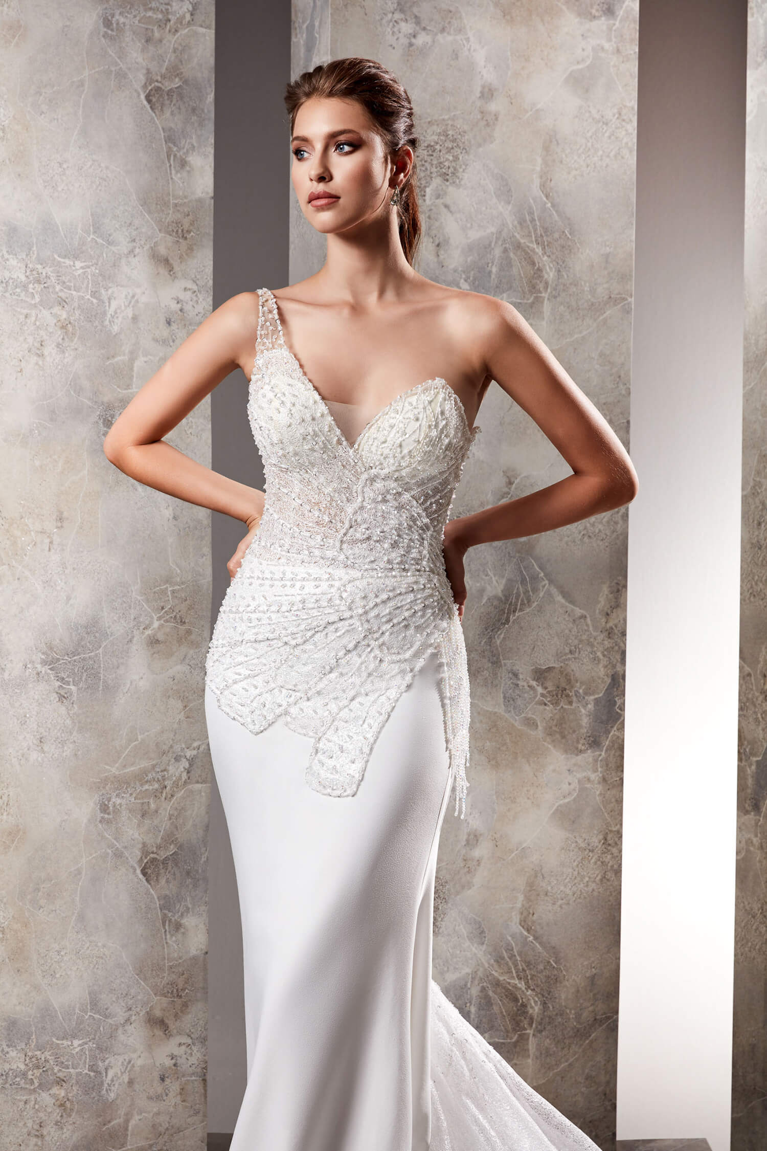 One-Shoulder Asymmetrical Top Back Detailed Satin Mermaid Wedding Dress