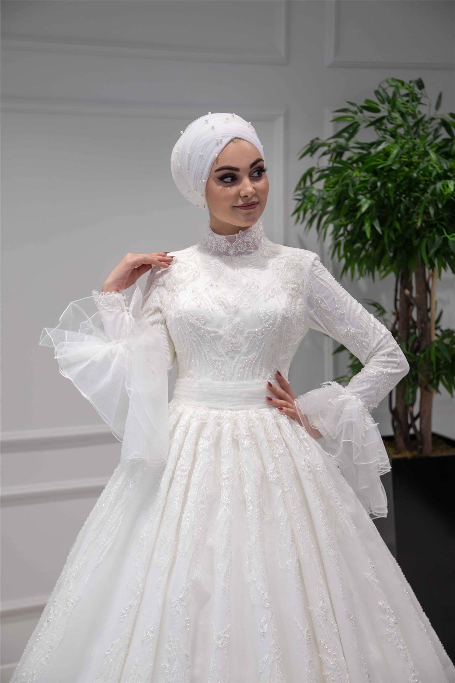 Sequined Bead Ebroidered Pendulum Helen Hijab Wedding Dress