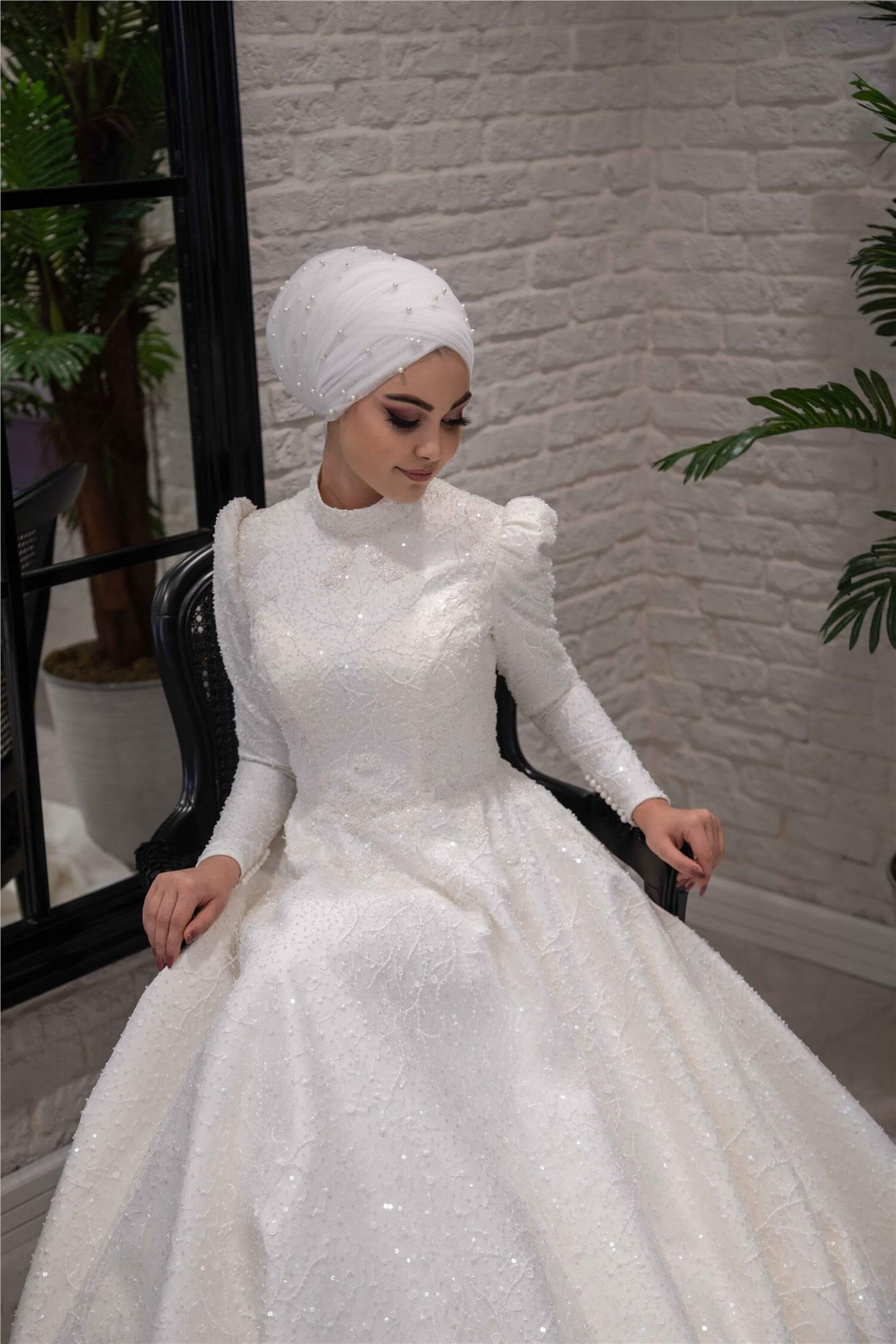 Judge Collar 3D Embroidered A-Line Hijab Wedding Dress