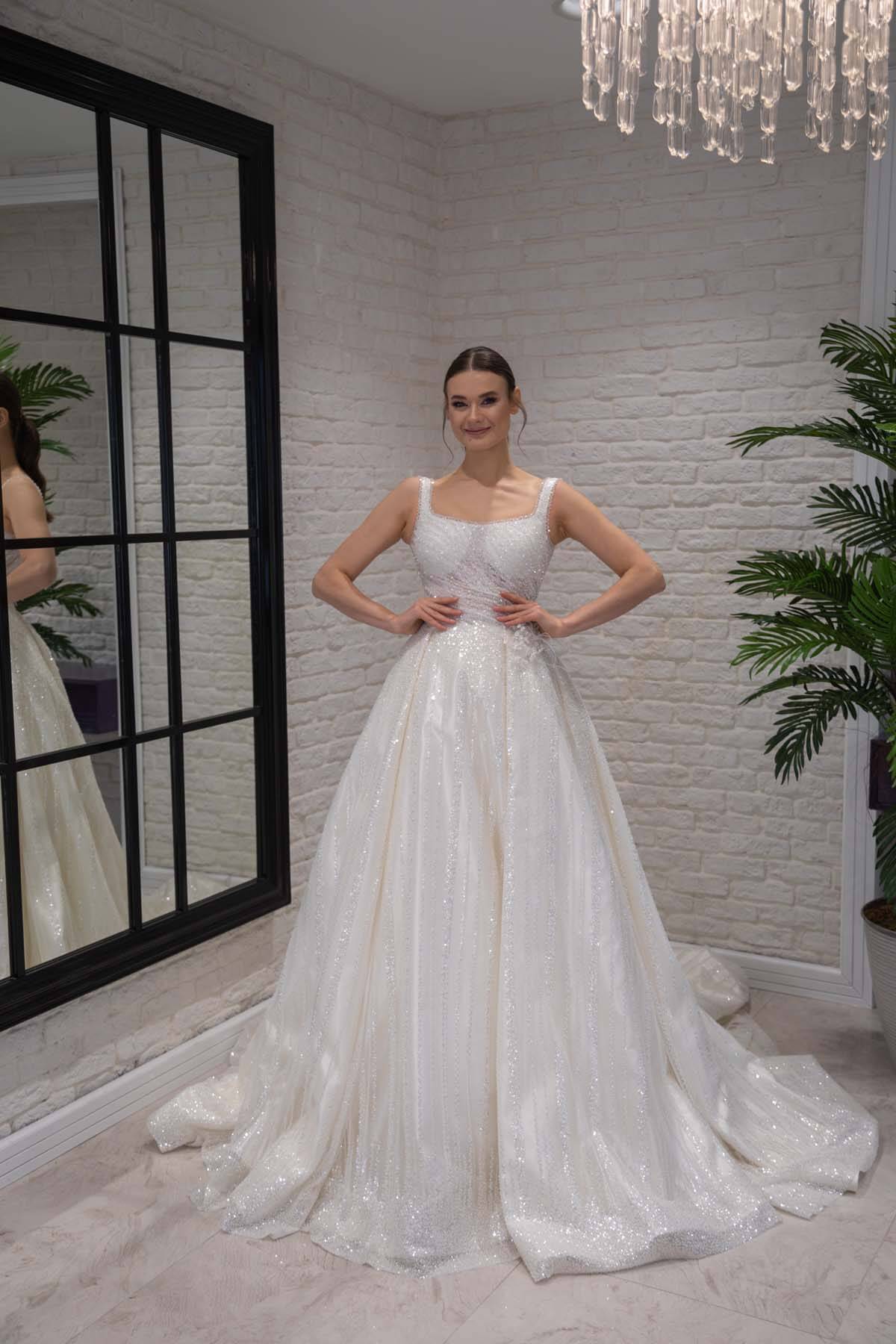 Crystal Stone Embroidered Sweetheart Neck A-Line Wedding Dress Model