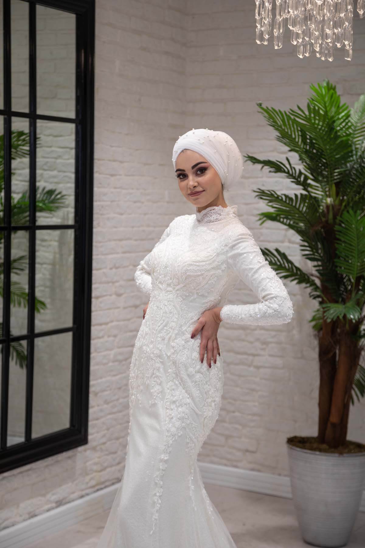 Crystal Stone Embroidered Long Sleeve Princess Hijab Wedding Dress