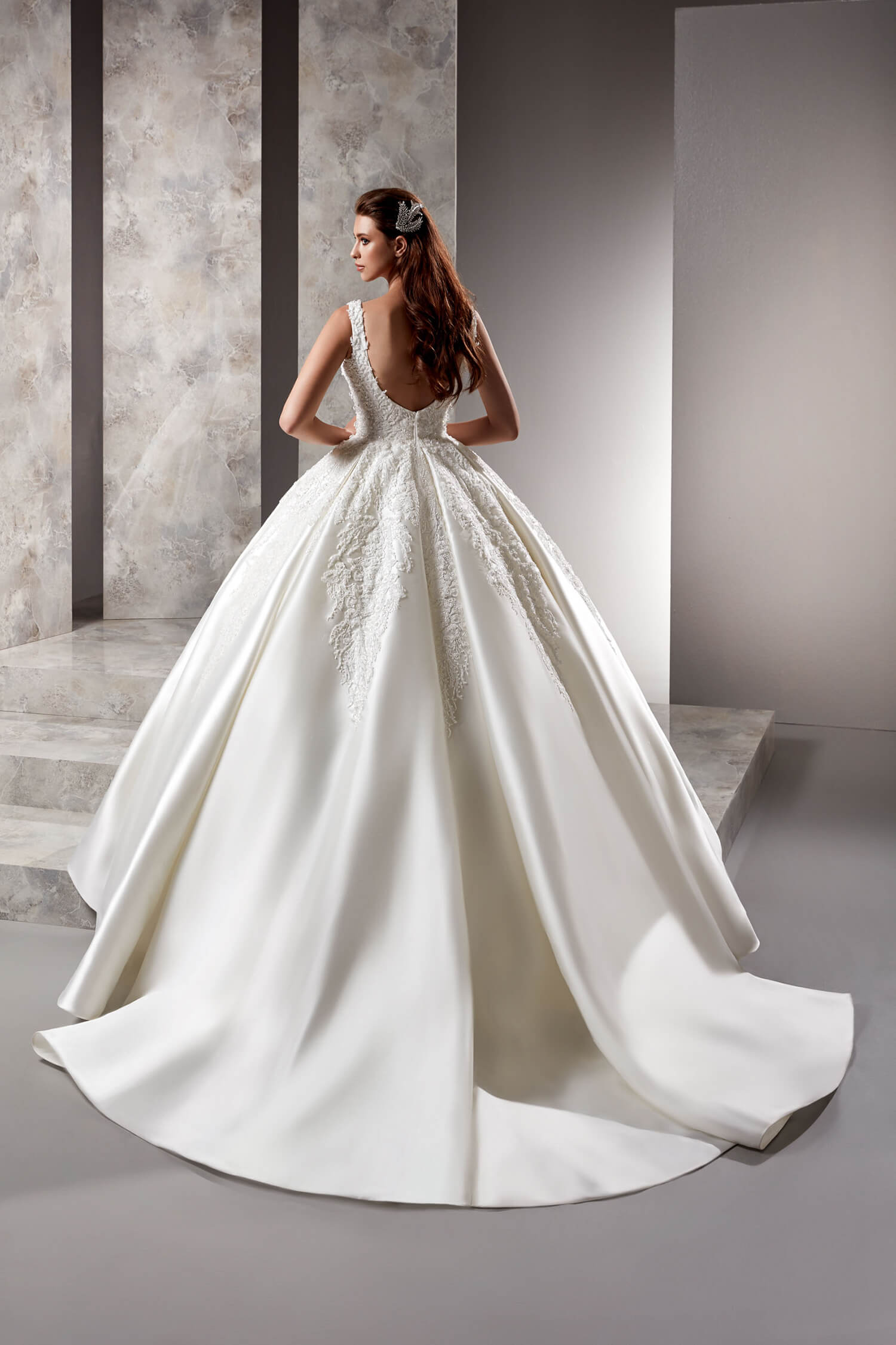 Crystal Embroidered Low-back Princess Wedding Dress