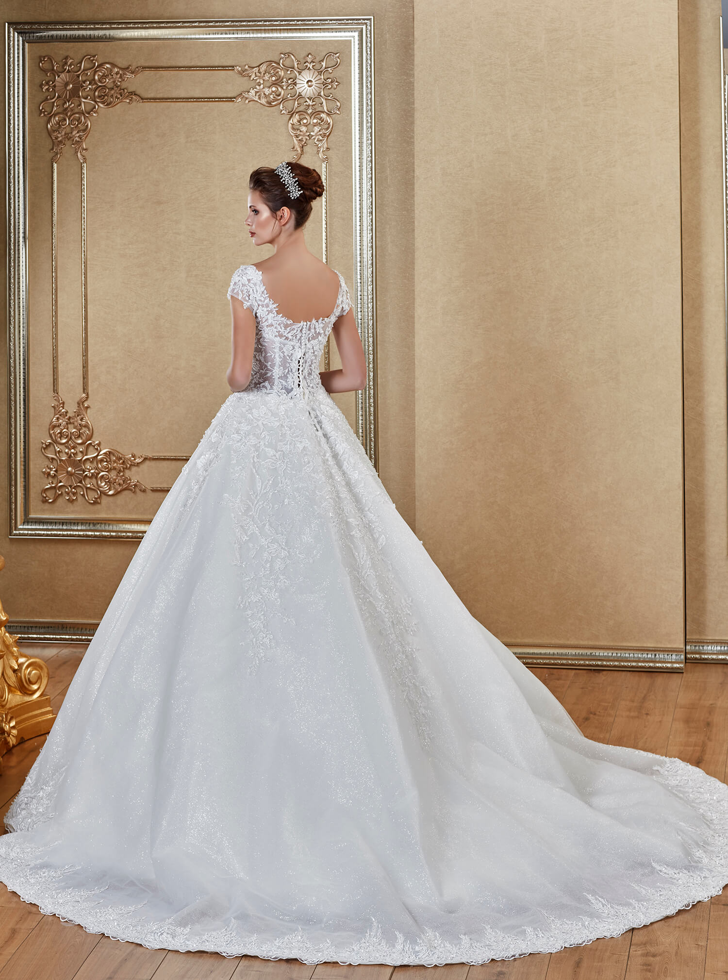 U-Neck Deep Bust Decollete Corset Princess Wedding Dress