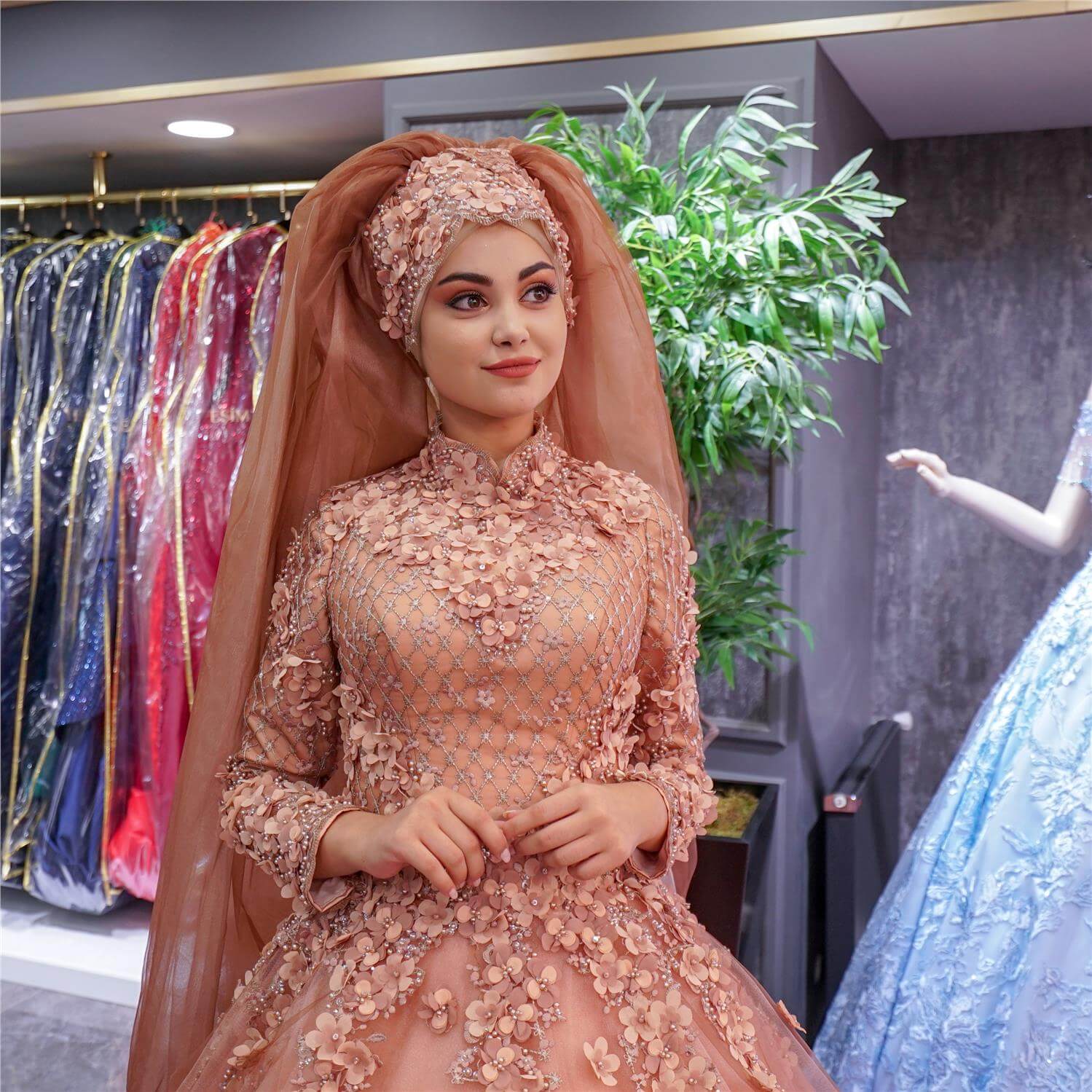 A-Cut Princess Model Hijab Engagement Dress