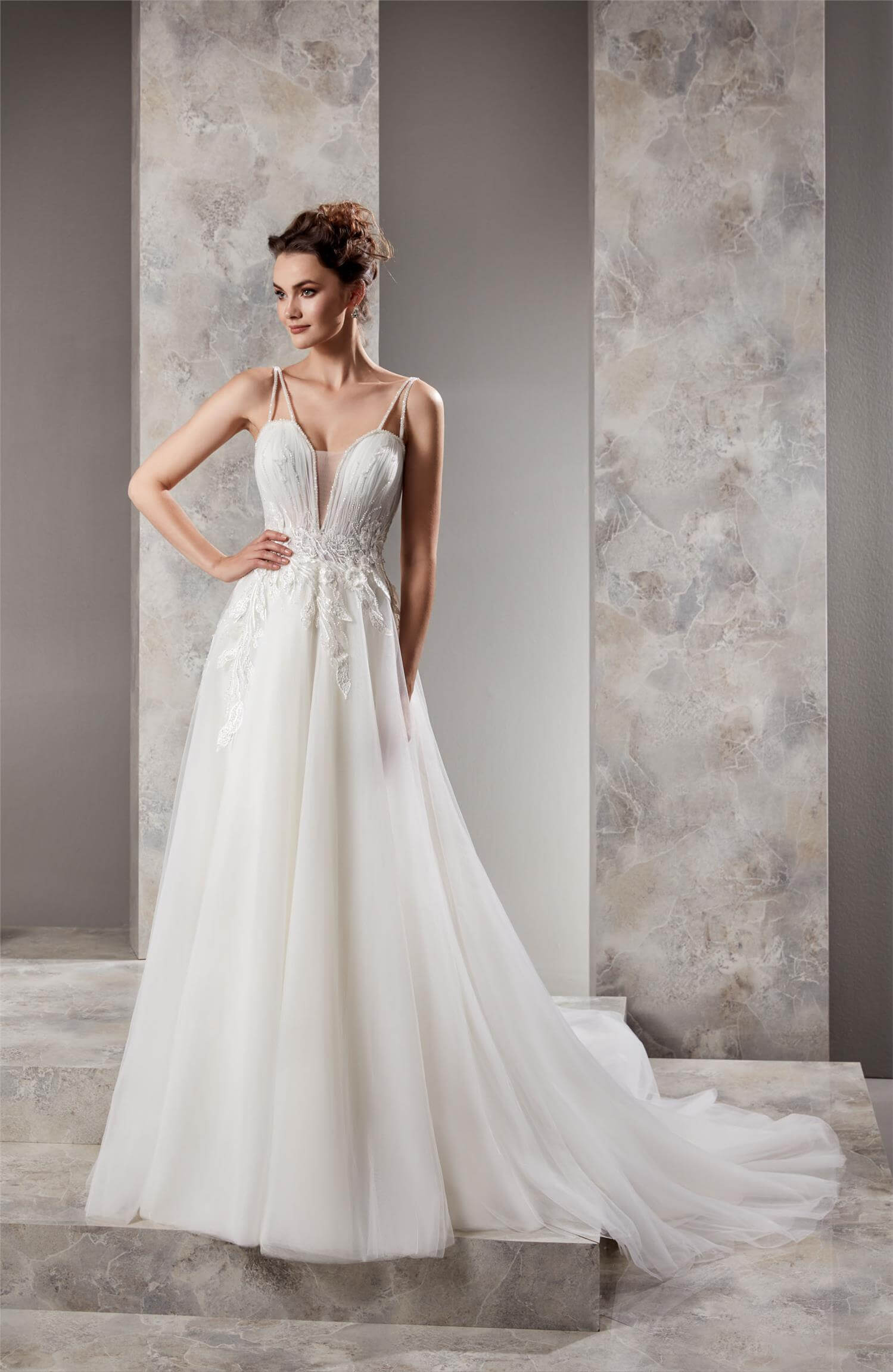Wholesale Wedding Dress Model